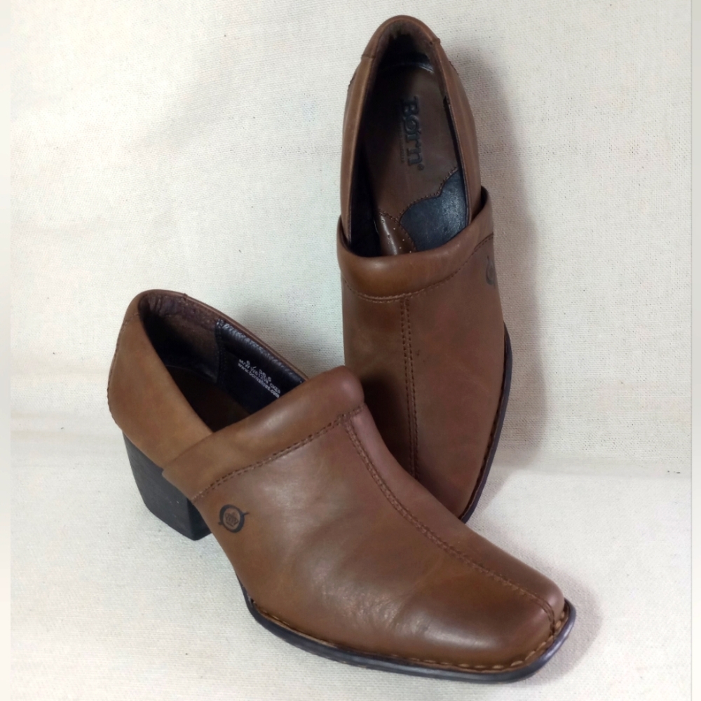 Born Brown Leather Square Toe Bootie Slip-Ons Size 6